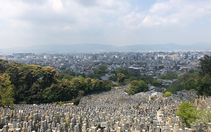 東大谷墓地